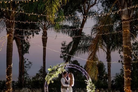 Round arch for wedding ceremony